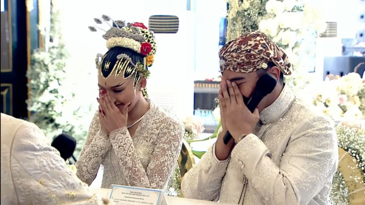 Momen setelah Kaesang melakukan ijab kabul. [YouTube/ Presiden Joko Widodo]