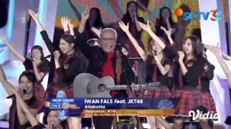 Netizen Gemes, Iwan Fals Nyanyi dan Joget Lagu "Aitakatta" Bareng JKT48