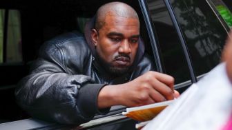 Kanye West Tak Lagi Masuk dalam Daftar Miliarder Forbes, Ini Penyebabnya