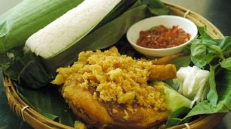 Mengenal Nasi Timbel, Makanan Khas Sunda yang Legendaris