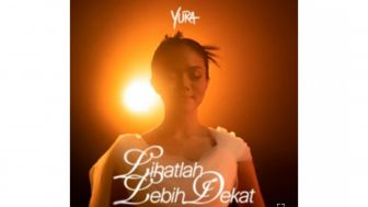 Yura Yunita Nyanyikan Ulang Lagu 'Lihatlah Lebih Dekat', Rasanya Kok Beda