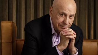 Profil Alan Arkin, Aktor Peraih Oscar yang Meninggal di Usia 89 Tahun