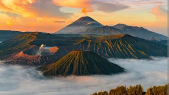5 Fakta Menarik Gunung Semeru, Gunung Tertinggi di Jawa
