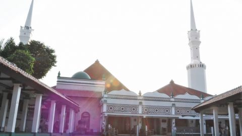 Wisata Religi: Masjid Luar Batang, Saksi Perkembangan Islam di Pesisir Utara Batavia