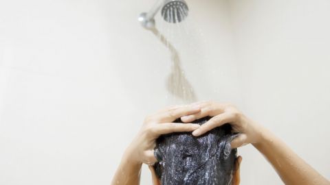 Atasi Kantuk Setelah Sahur dengan Mandi Pagi Sebelum Subuh, Ini Manfaatnya