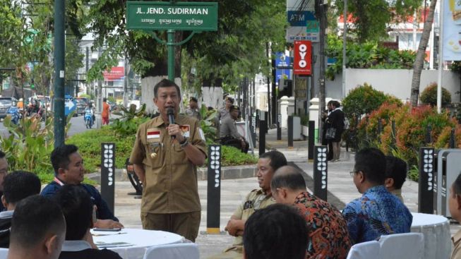 Diduga Suap Pembangunan Apartemen, KPK Tangkap Mantan Wali Kota Jogja