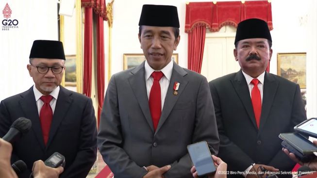 Jokowi Reshuffle Kabinet, Ini Sosok 2 Menteri Baru yang Ditunjuk