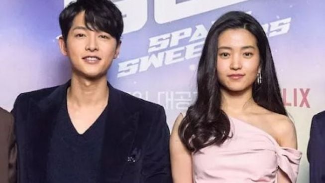 Tertangkap Kamera Diduga Kencan dengan Song Joong Ki, Berikut Profil Kim Tae Ri