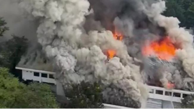 Dugaan Sementara Penyebab Kebakaran Gedung Bappelitbang Balai Kota Bandung