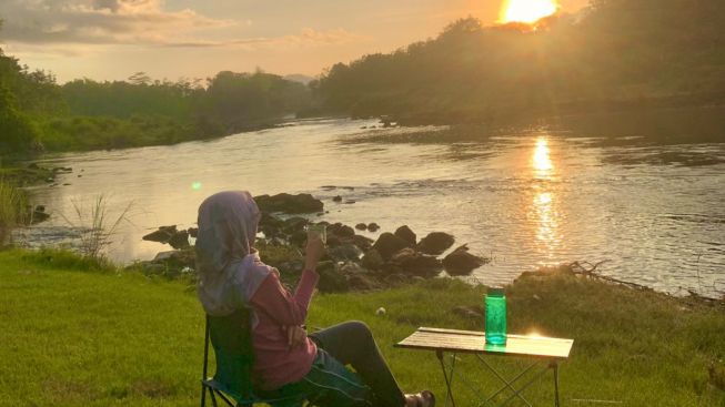 Potrobayan River Camp, Spot Kemah Seru di Jogja Dengan Pemandangan Sungai