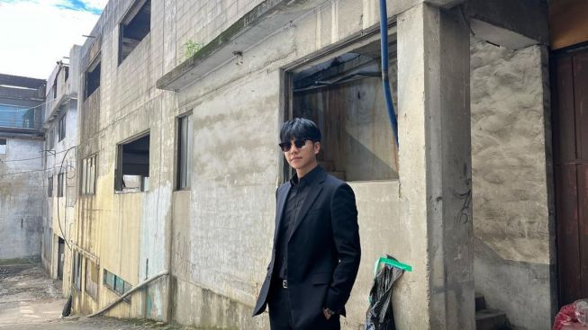 Lee Seung Gi Tidak Dibayar Selama 18 Tahun Jadi Penyanyi, Agensi Buka Suara