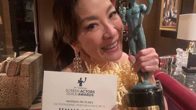 Profil Michelle Yeoh, Bintang Everything Everywhere All At Once Pemenang Oscar 2023