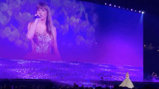 Lirik Lagu Enchanted yang Dibawakan Taylor Swift Dalam Konser The Eras Tour