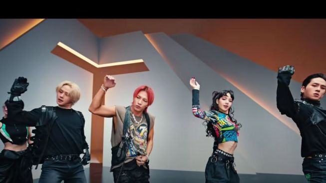 Lirik Lagu Shoong!, Kolaborasi Taeyang BIGBANG dan Lisa Blackpink