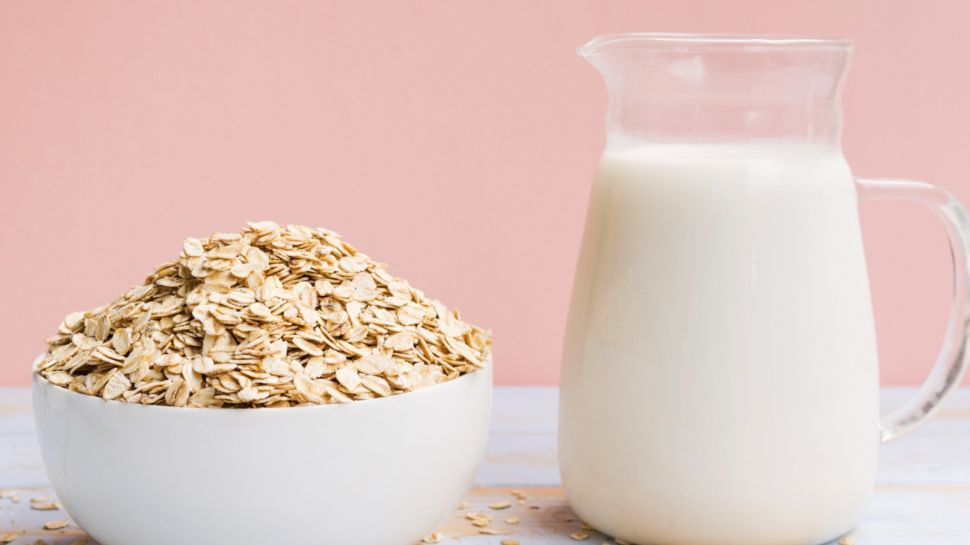 mengenal-apa-itu-oat-milk-yang-sering-jadi-alternatif-pengganti-susu-sapi