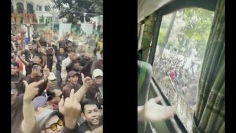 Viral! Suporter Indonesia Intimidasi Pemain Thailand, Kaca Bus Sampai Pecah, Publik: Kalian Norak