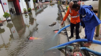 Semarang Banjir, Berikut Sejumlah Rute Kereta Jalur Utara yang Dialihkan ke Jalur Selatan