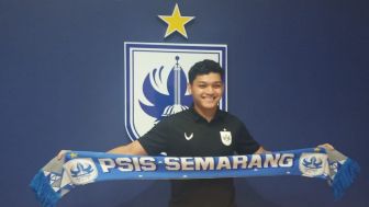 Resmi Gabung dengan PSIS Semarang, Ini Profil Kiper Muda Timnas Indonesia Adi Satryo