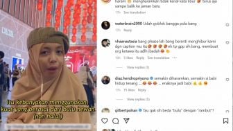 Abu Janda Unggah Video Wanita Sebut Jagung Bisa Jadi Haram Karena Kuas Bulu Babi, Publik: Kuas Make-up Udah Dicheck Belum Ukhti?