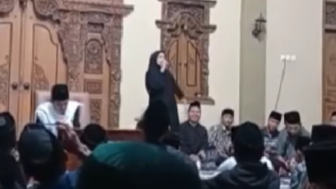 Viral Perempuan Goyang Tipis dan Menyanyi Dangdut di Acara Pengajian, Ternyata Ini Faktanya