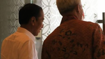 Ganjar Pranowo Unggah Foto Bersanding dengan Presiden Jokowi Tepat di Ultah Megawati Soekarnoputri, Netizen: Kode Kerasss