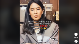 Disebut Sombong karena Sering Tak Mau Foto Bareng Fans, Ini Alasan Dian Sastro yang Bikin Melongo