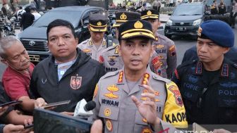 Lepas Tembakan Gas Air Mata, Kapolrestabes Semarang Sebut Suporter Ngeyel Saat Diperingatkan Lisan