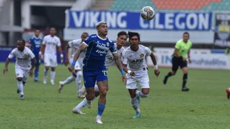 Daftar Susunan Pemain Persebaya vs Persib Bandung: Pangeran Biru Full Team!