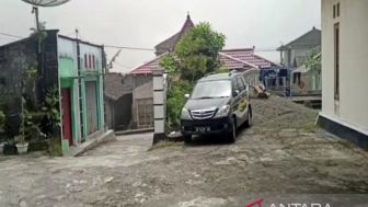 Gunung Merapi Erupsi, Hujan Abu Guyur Dua Desa di Boyolali