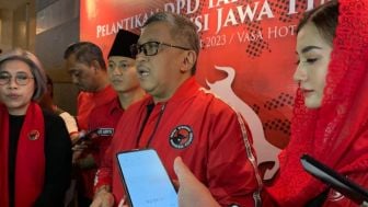 Kebetulan Setelah Anies Baswedan, Giliran Hasto Kristiyanto ke Surabaya