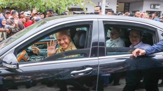 Wow! Ganjar dan Jokowi Kembali Semobil Saat Kunjungan ke Boyolali