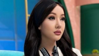 Usai Operasi Alis, Ini 4 Penampilan Terbaru Lucinta Luna, Bak Barbie Hidup