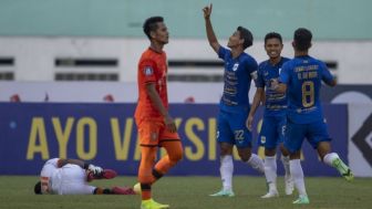 PSIS Semarang Bisa Rugi Besar, Ini Statistik Mentereng Hari Nur Yulianto