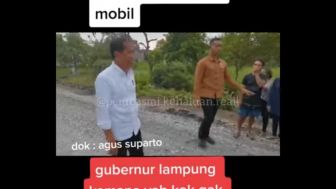 Jokowi Tanya Langsung ke Warga Soal Perbaikan  Jalanan Lampung: Apa? 2 Hari Yang Lalu?