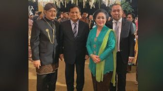 Foto Kebersamaan Prabowo dengan Titiek Soeharto Jadi Sorotan, Netizen: Kami Rindu dengan Presiden Seperti Pak Harto
