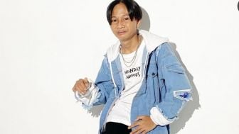 Disebut Redup, Begini Tanggapan Fajar Sadboy Soal Pilihannya Keluar dari Manajemen Denny Cagur