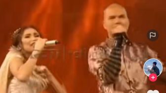 Tampil dengan Lagu yang Sama, Duet Ayu Ting-Ting dan Ahmad Dhani Dibandingkan dengan Lesti