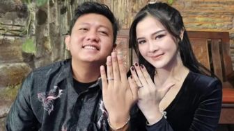 Berkaca dari Kisah Cinta Sebelumnya, Denny Caknan Ngaku Sengaja Rahasiakan Bella Bonita