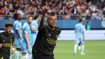 Barcelona Dikabarkan Ikut Buru Mbappe, Netizen: Ada Duit Nggak Tuh?