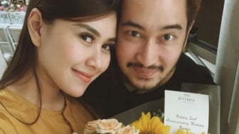 Ketiak Syahnaz Sadiqah Saat Foto dengan Jeje Govinda Bikin Netizen Salfok: Kenapa Bisa Pas Banget