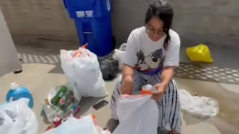 Cinta Kuya Kumpulin Sampah Recycle di Amerika, Ternyata Harganya Beda Jauh dengan di Indonesia