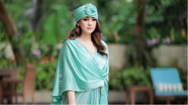 Celine Evangelista Disorot Usai Sewa Satu Lantai Rumah Sakit untuknya, Netizen: Ga Masalah Uangnya Sendiri