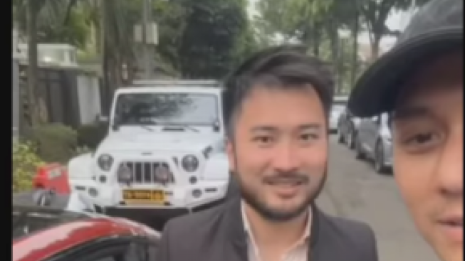 Rizky Billar Kembali Kasih Pembuktian Beli Mobil Mewah Bukan Rental, Netizen: Si Haus Validasi