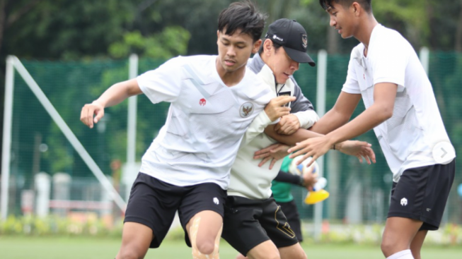 Pelatih PSM Makassar Mencak-mencak TC Timnas Indonesia Terlalu Panjang, Bikin Performa Pemain Gembos di Klub