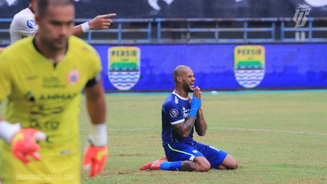 Putus Asa dengan Kinerja Wasit, David Da Silva Minta Bantuan Tuhan untuk Lindungi Sepak Bola Indonesia