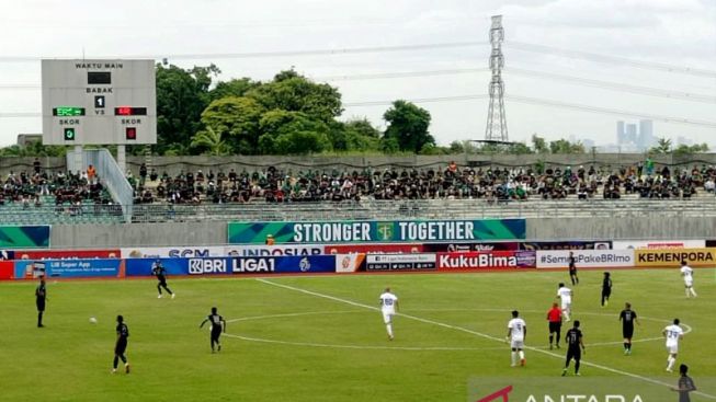 Dihadiahi Gol Bunuh Diri Persebaya Surabaya, PSM Makassar Kokoh di Puncak Klasemen Sementara Liga 1