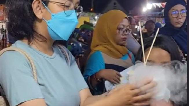 Sikap Sederhananya Dipuji Gibran, Ini Gaya GKR Bendara Saat Jalan-jalan ke Pasar Rakyat di Bantul: Sampe Ga Sadar Kalo Putri Sultan