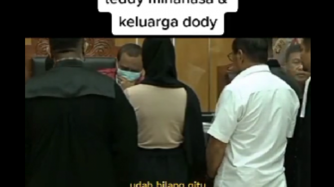 Beredar Bocoran Percakapan Teddy Minahasa Rencanakan Skenario Buang Badan di Kasus Narkoba, Netizen: Ohh Begini Caranya