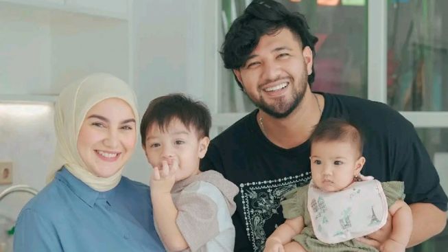 Ramai Rumah Tangga Irish Bell dan Ammar Zoni Retak usai Tertangkap Narkoba, Begini Klarifikasi Keluarga Besar