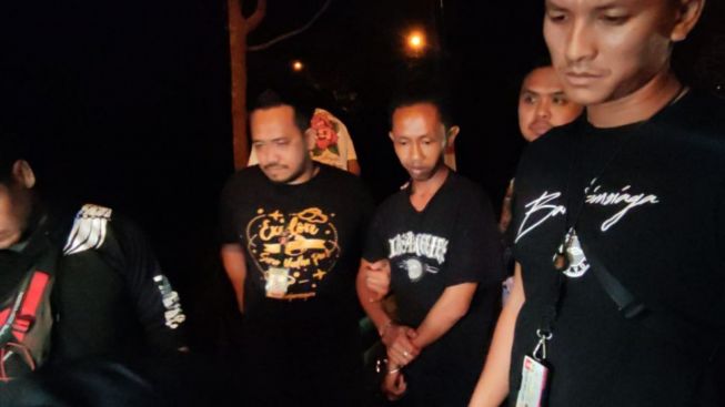 Aksinya Sungguh Keji, Ini Tampang Pelaku Pembunuhan Bos Galon di Semarang yang Dicor Beton